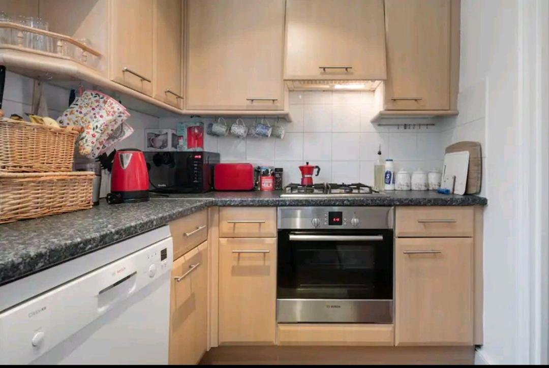 Stylish Room With Private Bath & Terrace In Super Central Clapham Junction Minutes From Victoria, Waterloo London Exterior foto