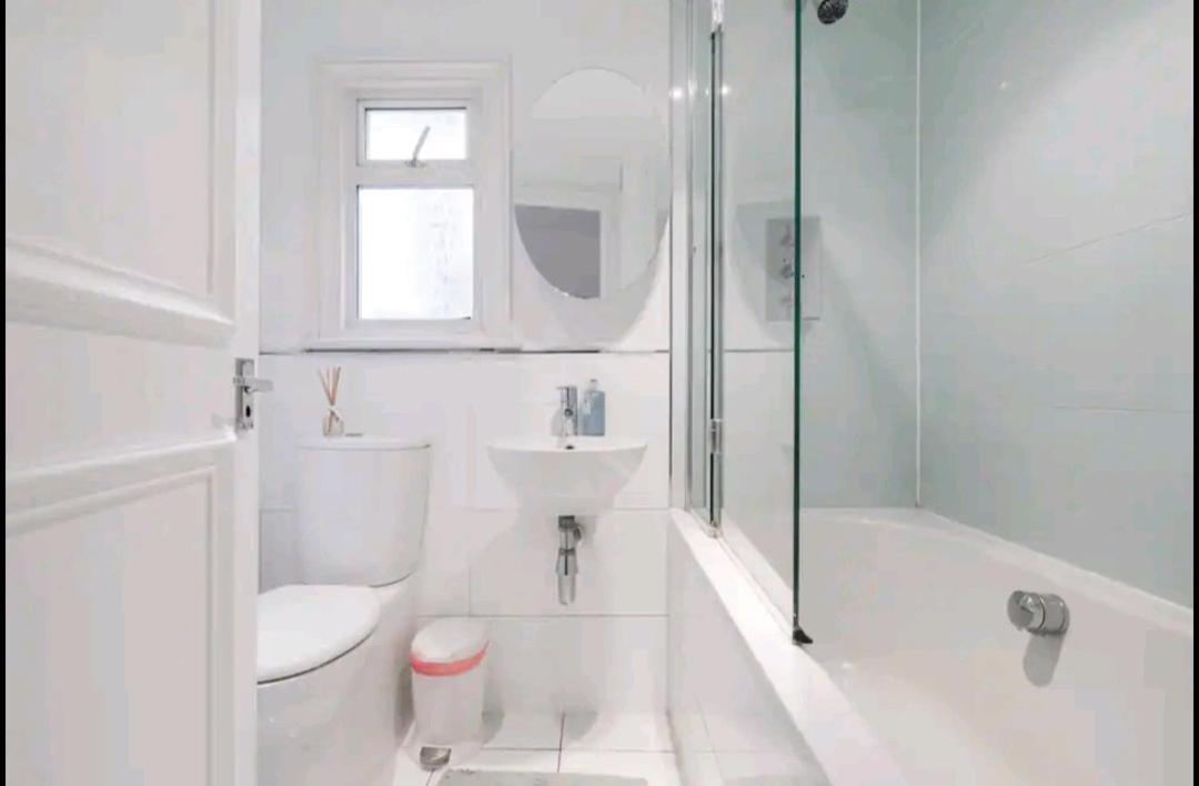 Stylish Room With Private Bath & Terrace In Super Central Clapham Junction Minutes From Victoria, Waterloo London Exterior foto